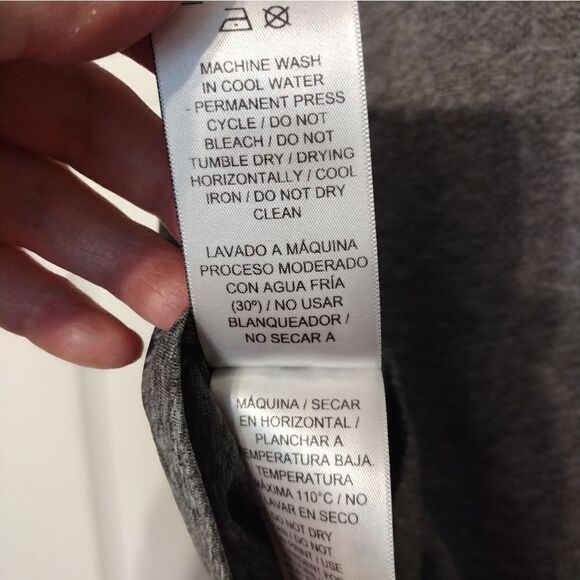 Puma workout top Size M Great Condition - Picture 4 of 5